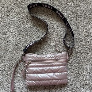 Lemonbella cross body bag in rose gold/shiny light pink